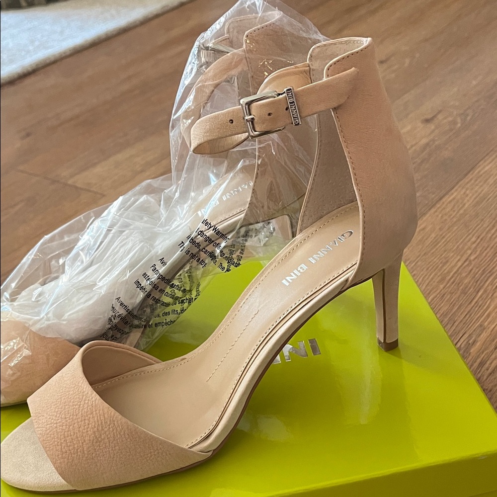 Gianni Bini Nude Ankle Strap Heels NIB